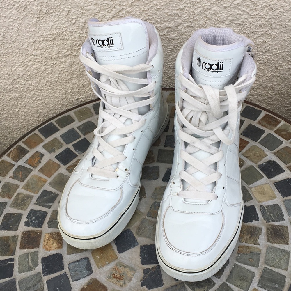 Radi footware